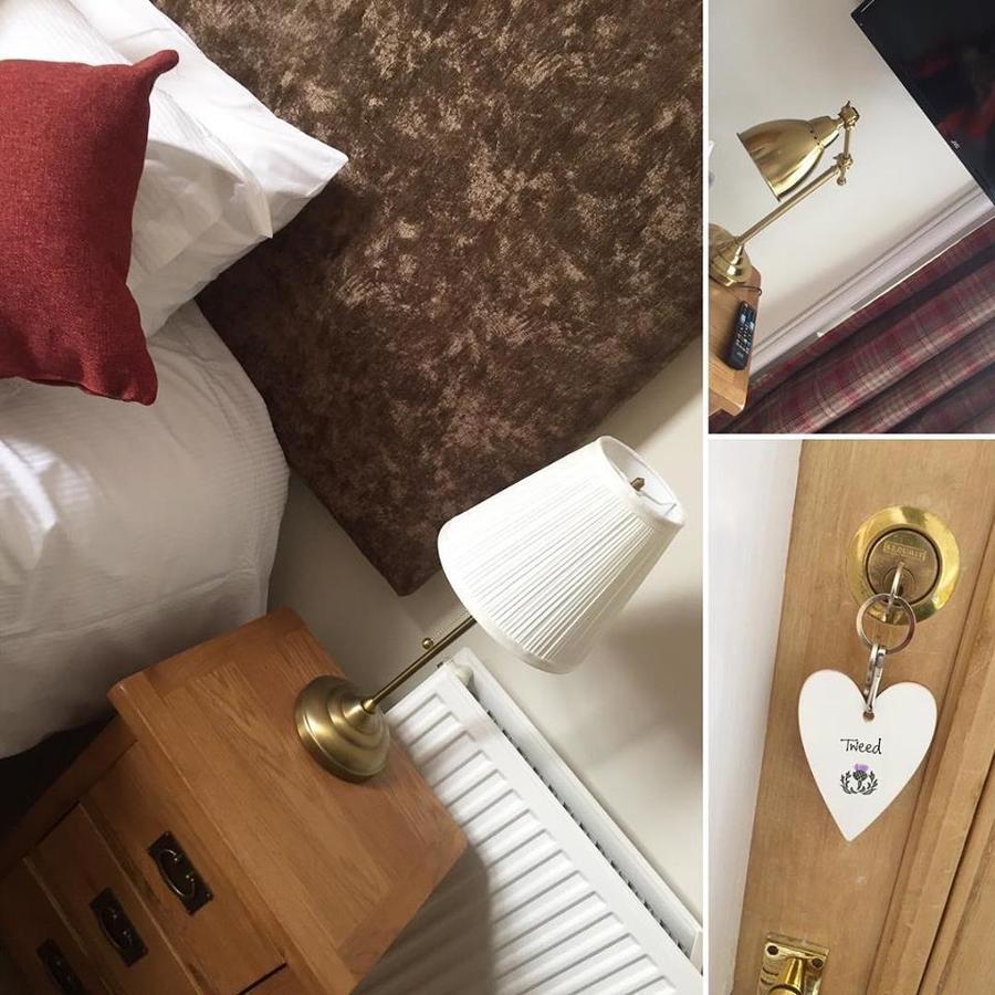Dryburgh Arms Pub With Rooms Melrose Exterior photo